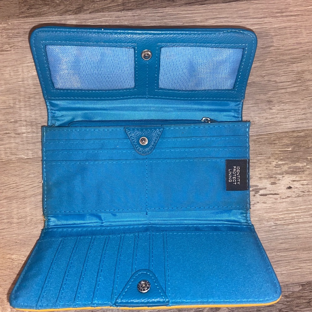 Tahari Wallet Multi Colored Synthetic. (N) - image 6